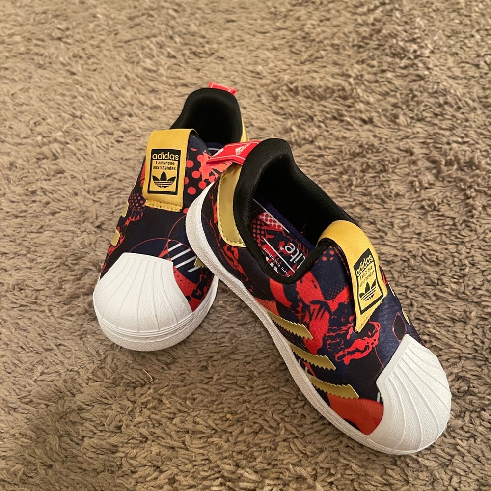 Kids adidas originals Superstar Black/Red/Blue/Gold FitFoam. Size 9 Toddler.